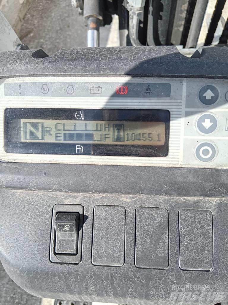 UniCarriers DX 25 Diesel Trucker