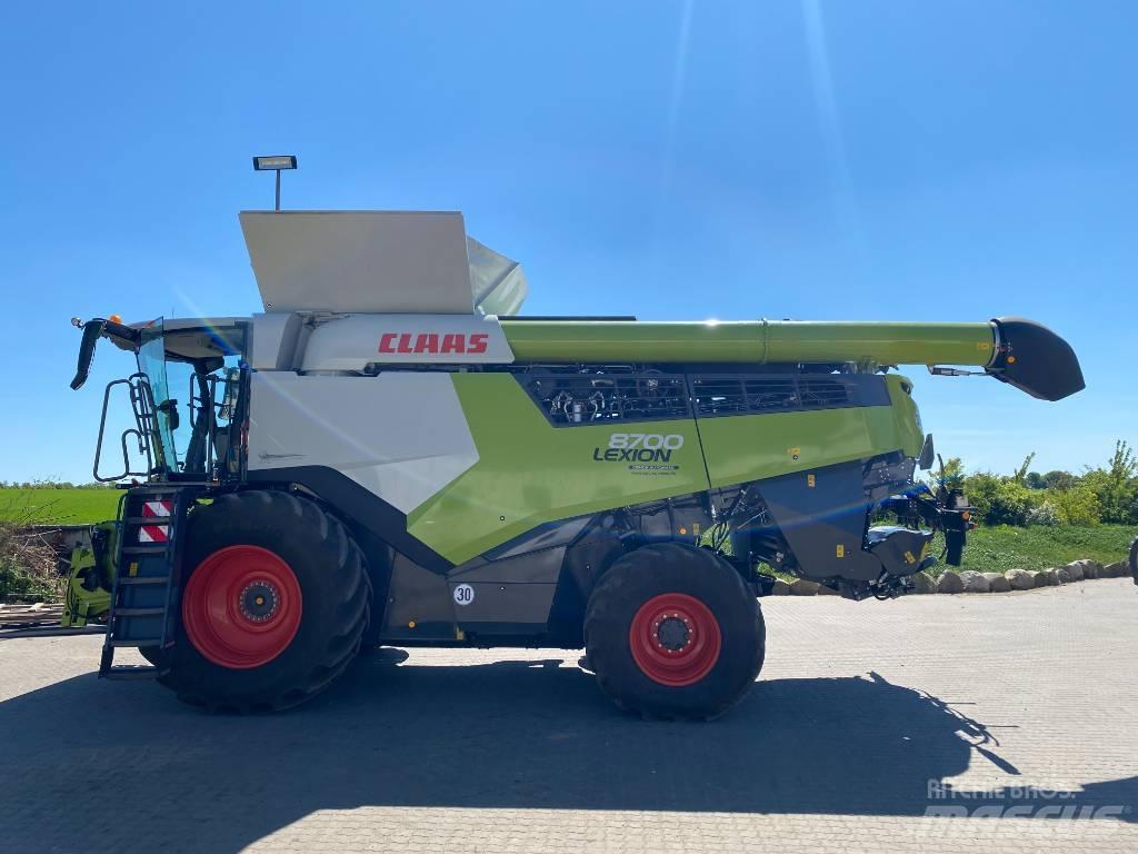 CLAAS Lexion 8700 Skurtreskere
