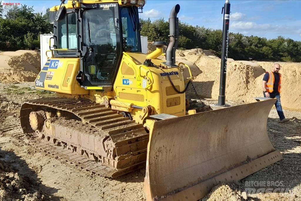 Komatsu D51 PX-24 Dozere Beltegående