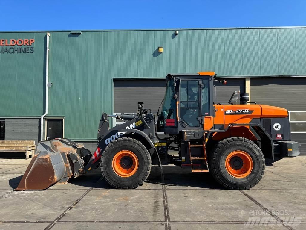 Doosan DL250-7 Hjullastere