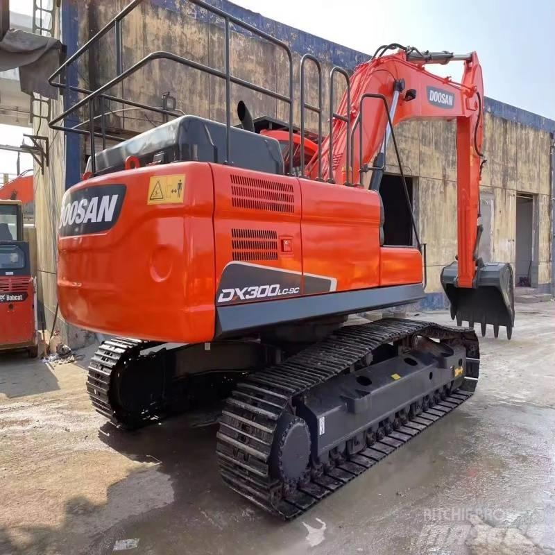 Doosan DX 300 LC-9C Beltegraver