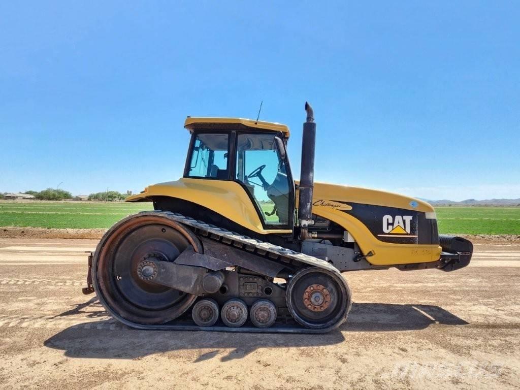 CAT CH45 Traktorer