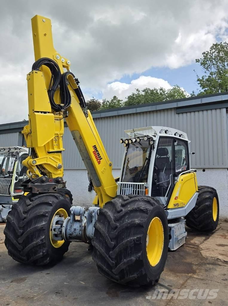 Menzi Muck M545X Spesialtilpassede gravemaskiner