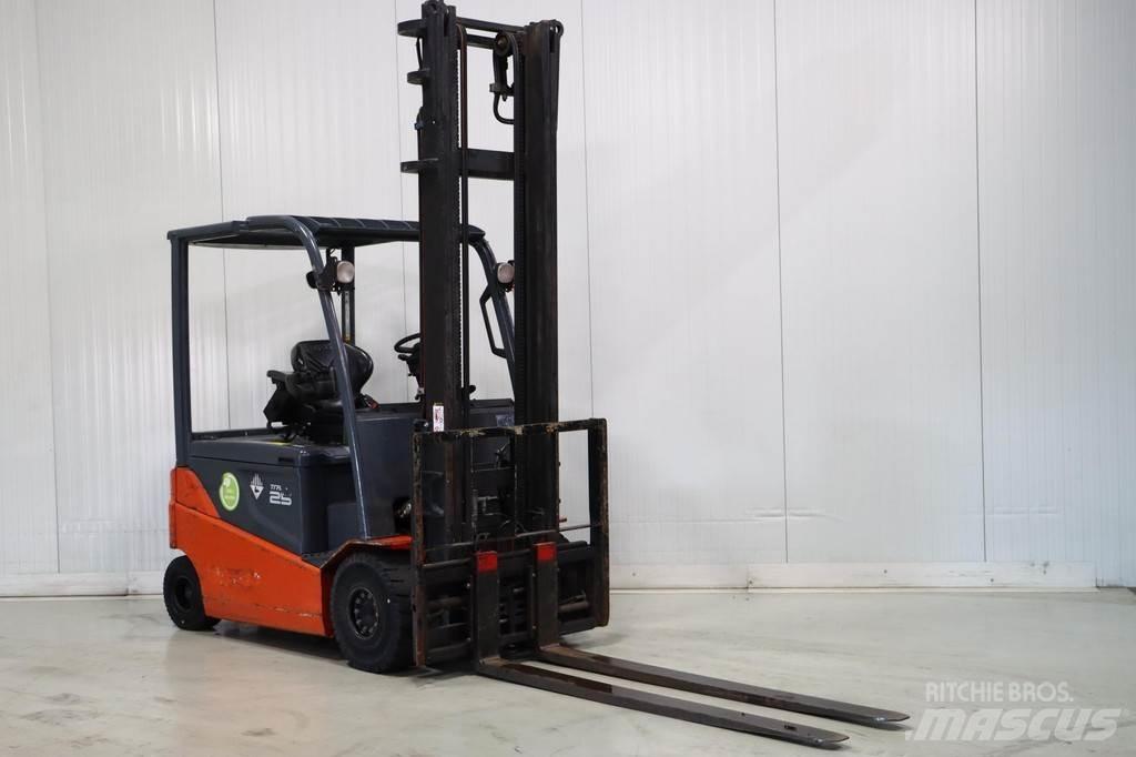Toyota 8FBMT25 Elektriske trucker