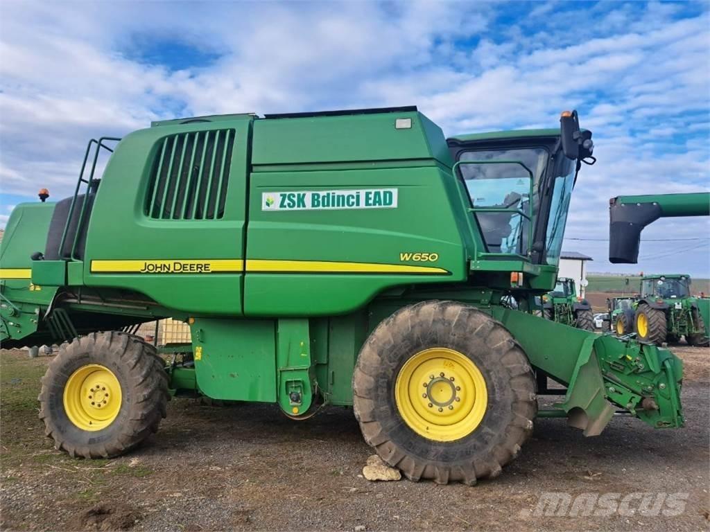 John Deere W650 Skurtreskere