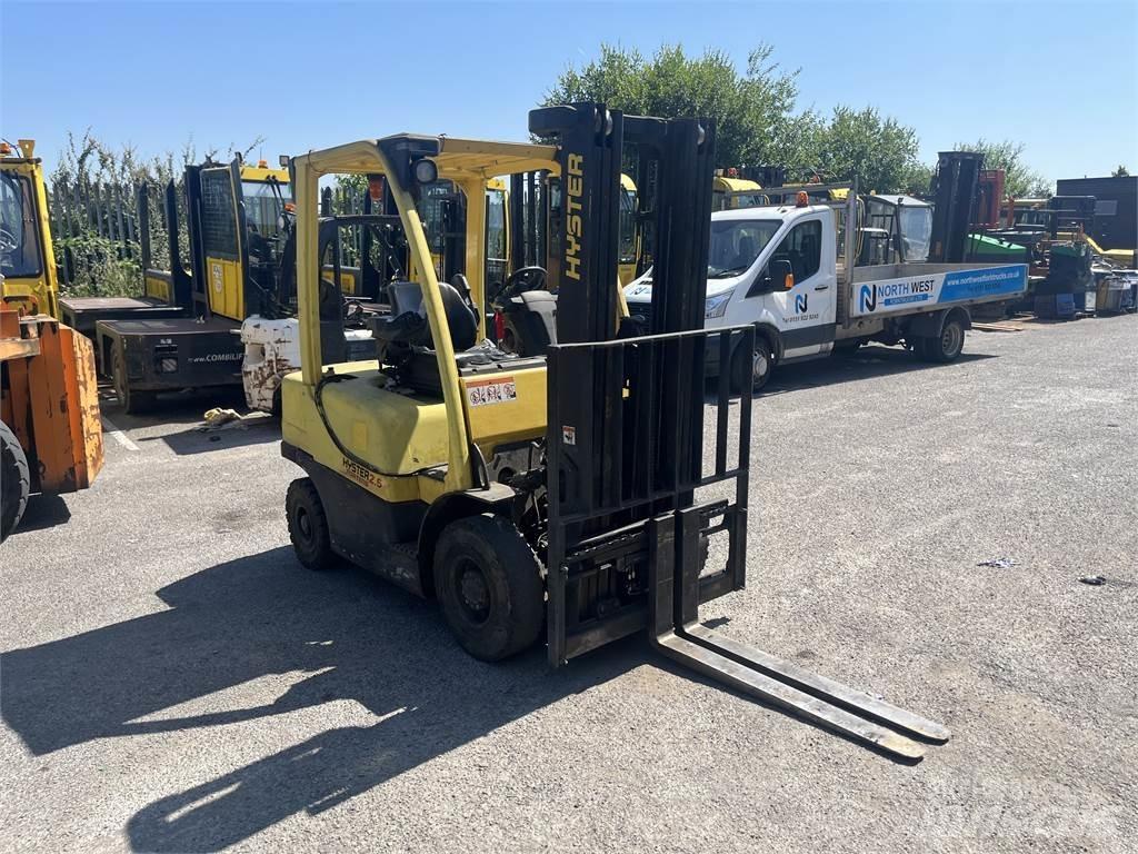 Hyster H2.5FT Diesel Trucker