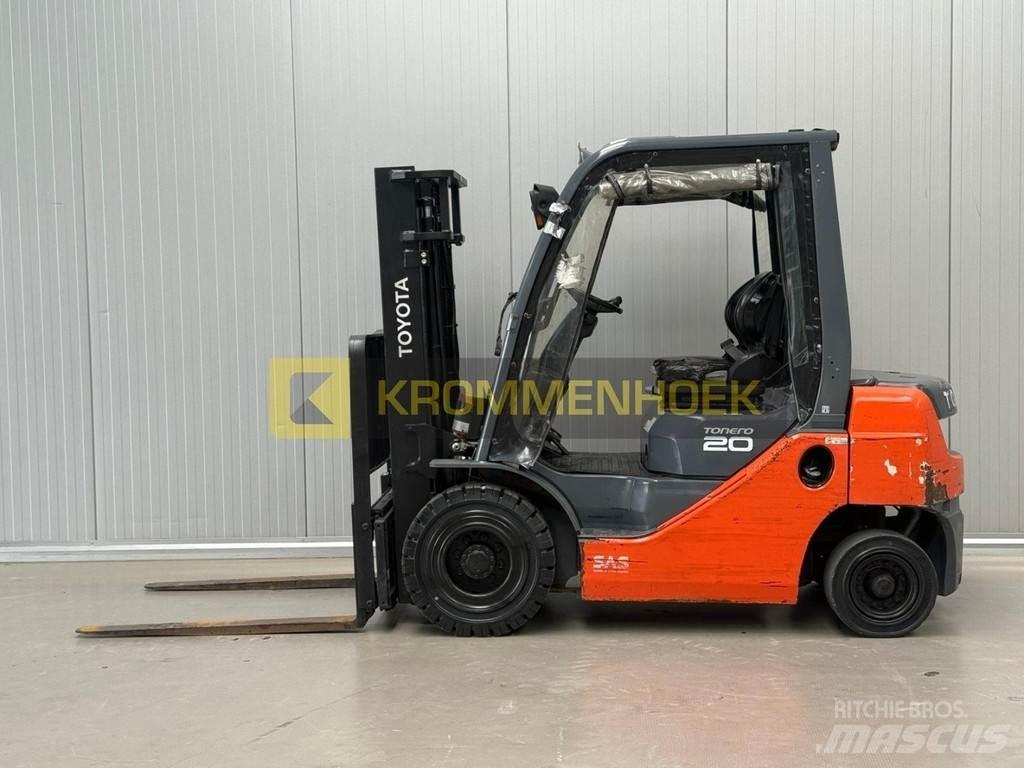 Toyota 02-8FDF20 Diesel Trucker