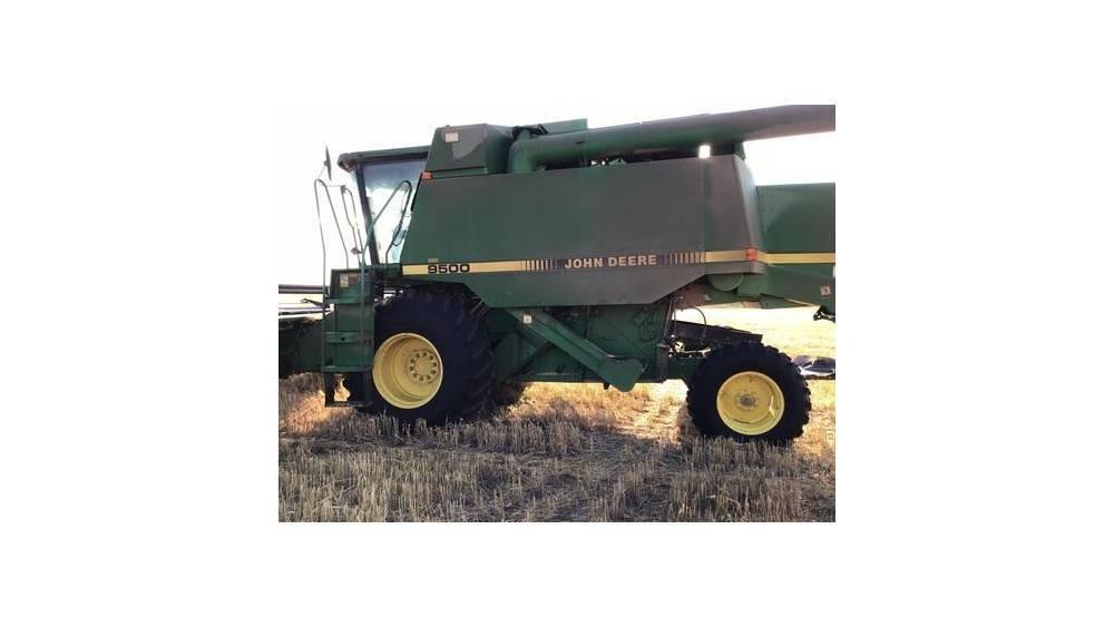 John Deere 9500 Skurtreskere