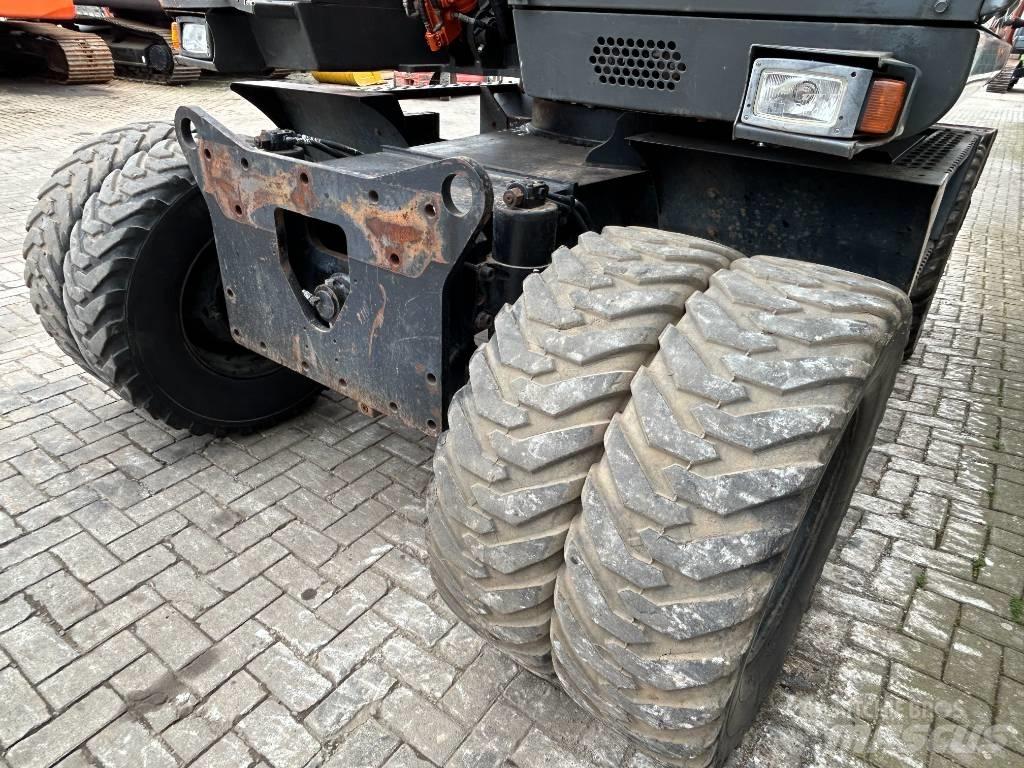 Hitachi ZX 140 W Hjulgravere