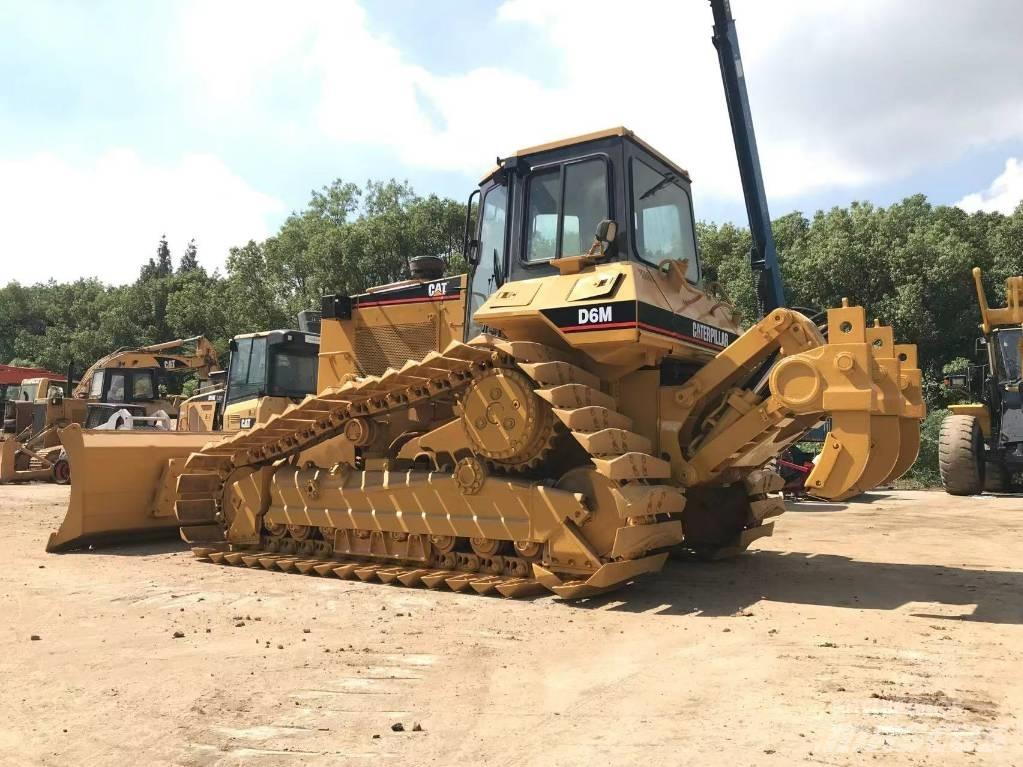 CAT D 6 G Dozere Beltegående