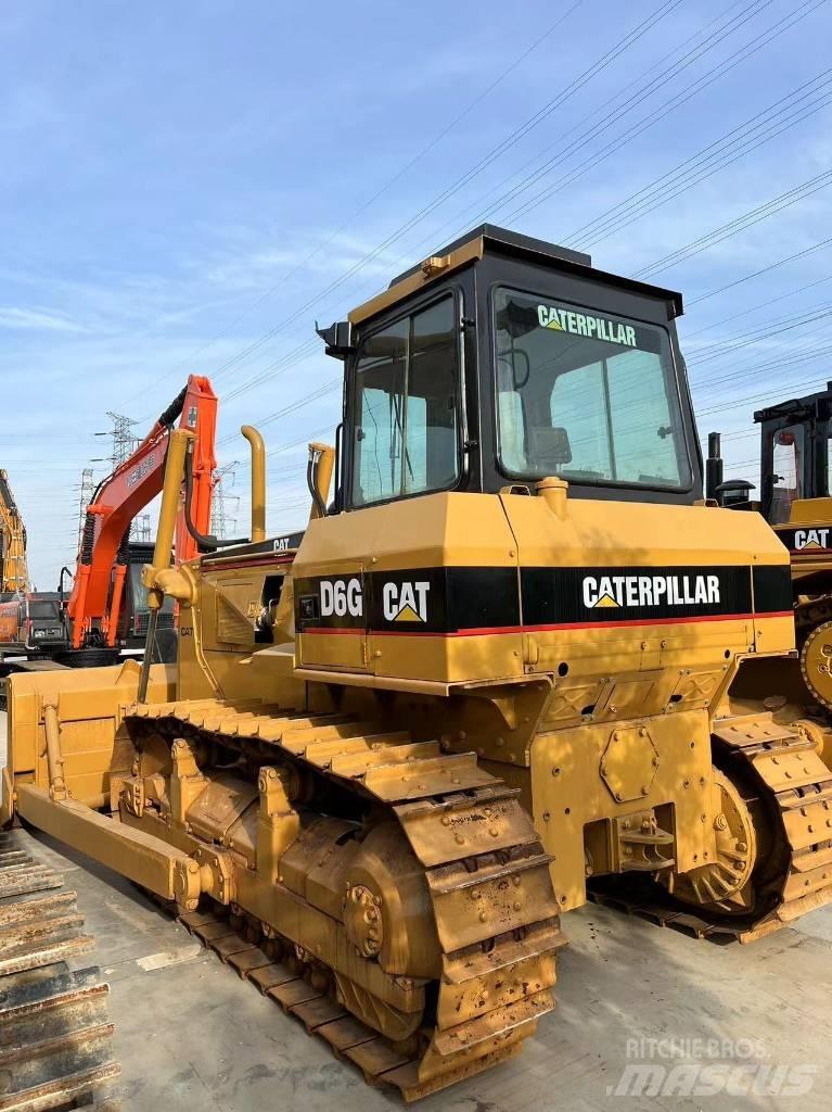 CAT D 6 G Dozere Beltegående