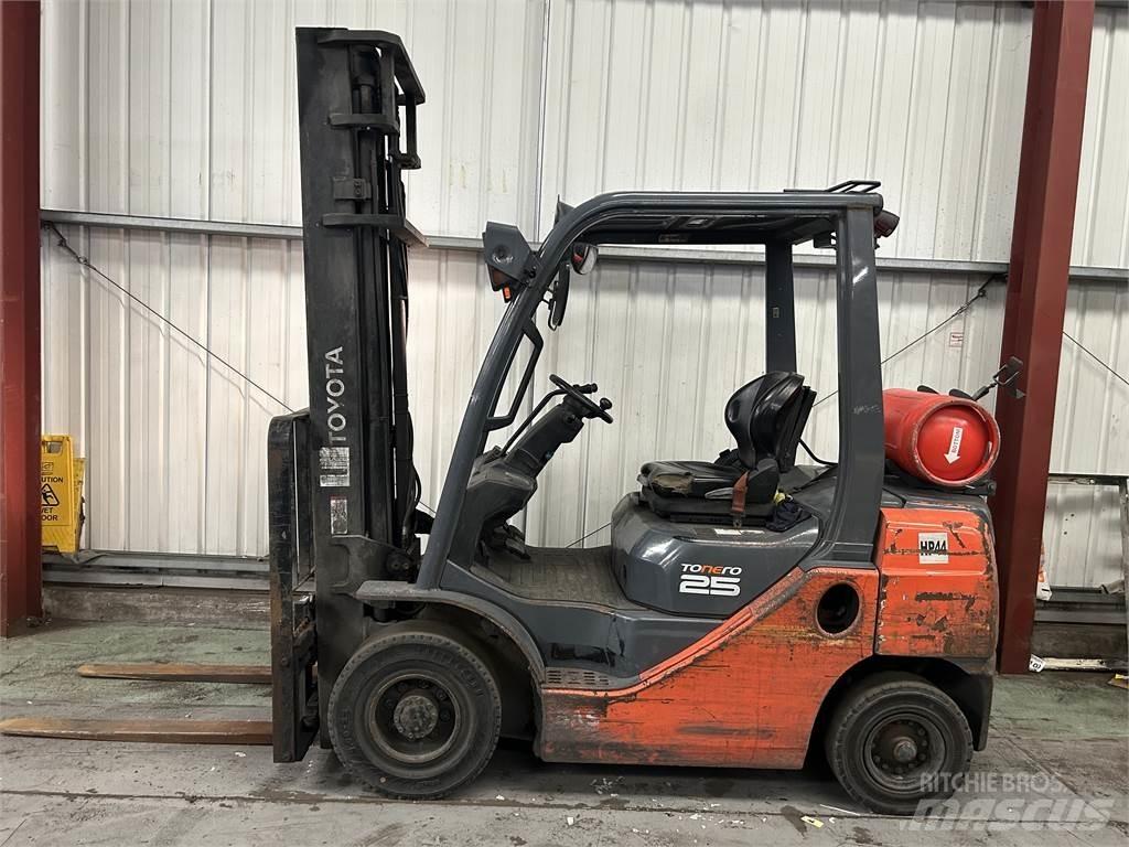Toyota 02-8FGF25 Propan trucker