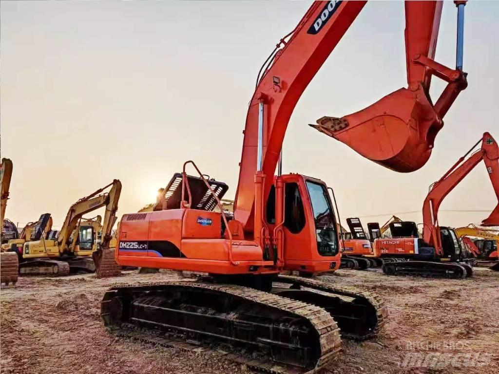 Doosan DH 225 LC-7 Beltegraver