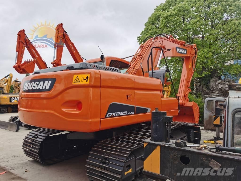 Doosan DX 225 LC Beltegraver