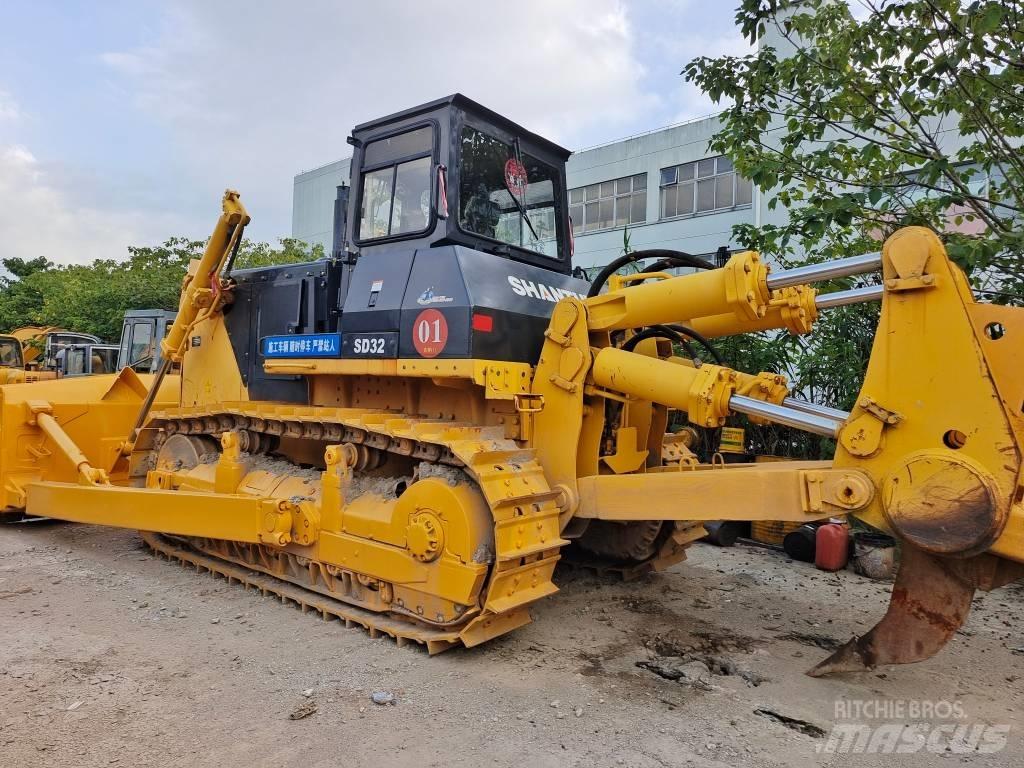 Shantui SD 32 Dozere Beltegående