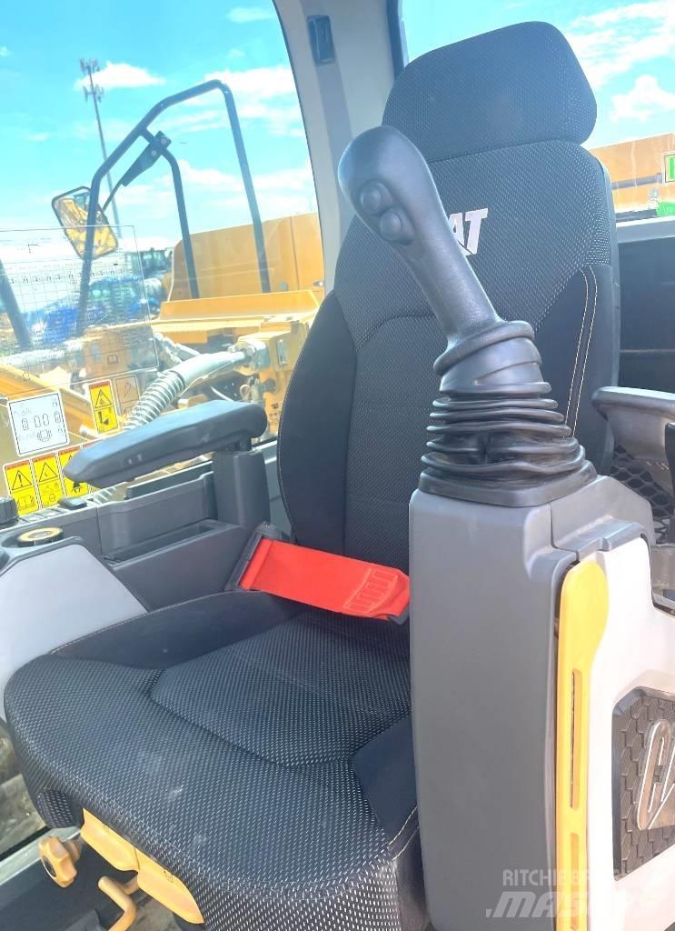 CAT 320 TC Beltegraver