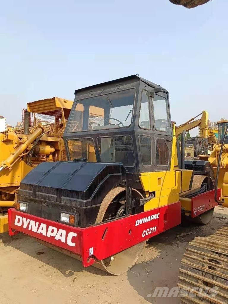 Dynapac CC 211 Tandem Valser
