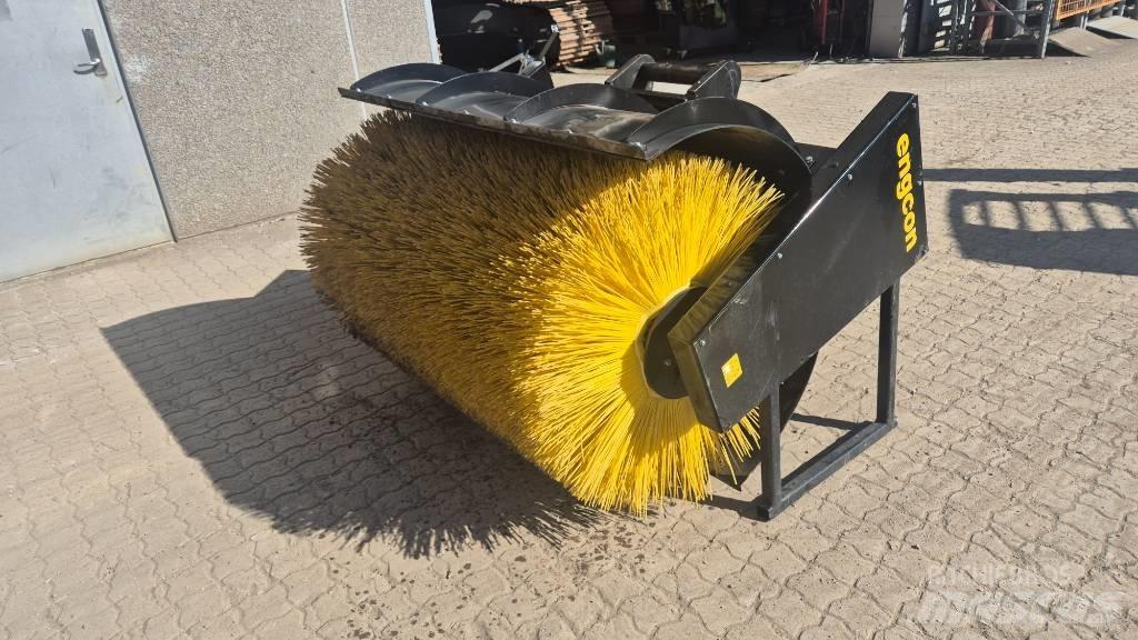 Engcon sweeper Feiemaskiner