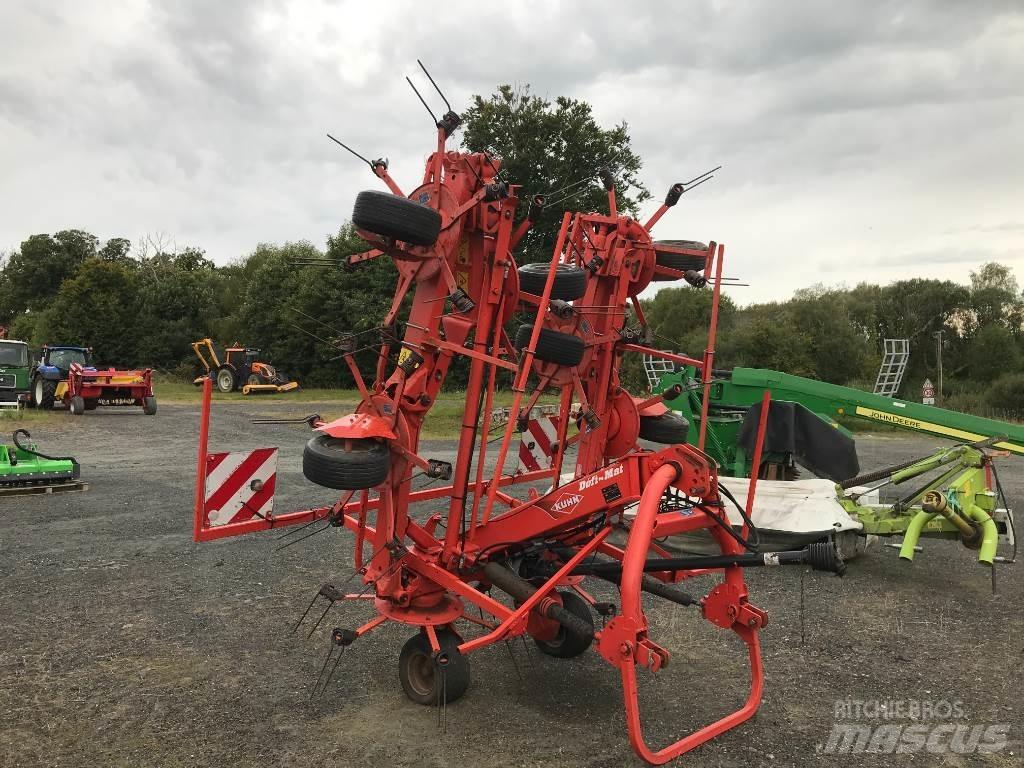 Kuhn GF 8702 Raker og høyvendere