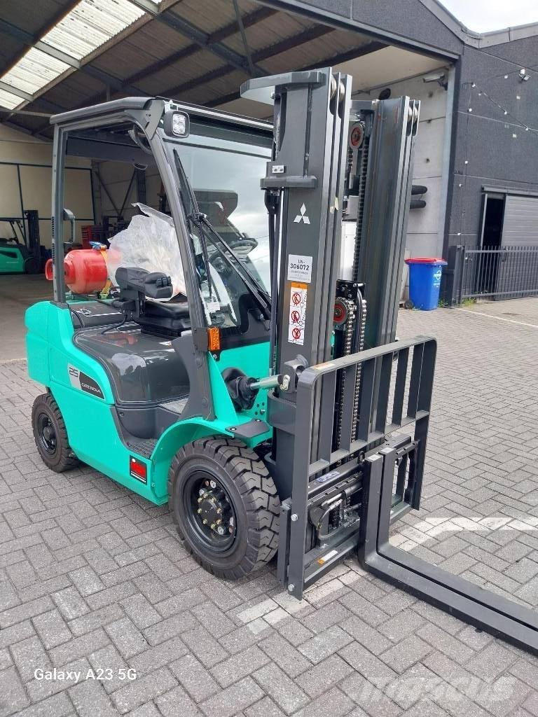 Mitsubishi FG 25 N Propan trucker
