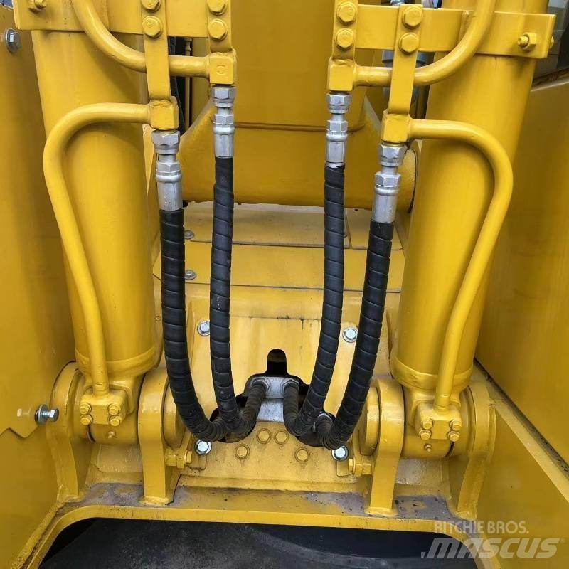 Komatsu PC 138 Beltegraver