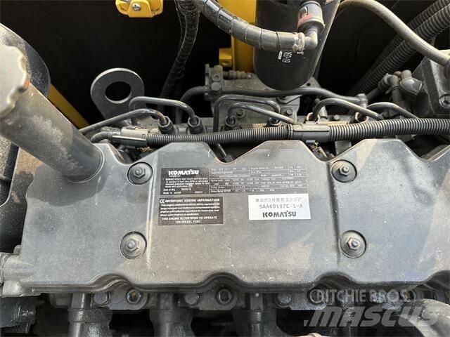 Komatsu PC210-8 Beltegraver