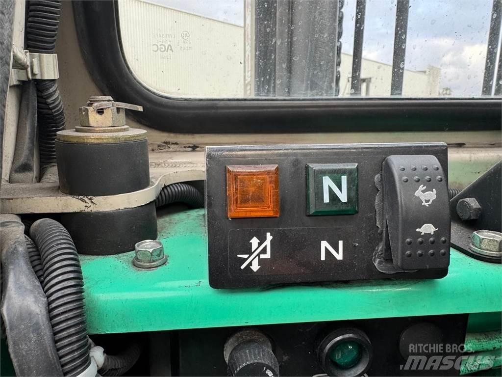 Mitsubishi FD70T Diesel Trucker