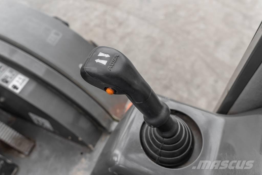 Ausa C 250 H X4 Diesel Trucker