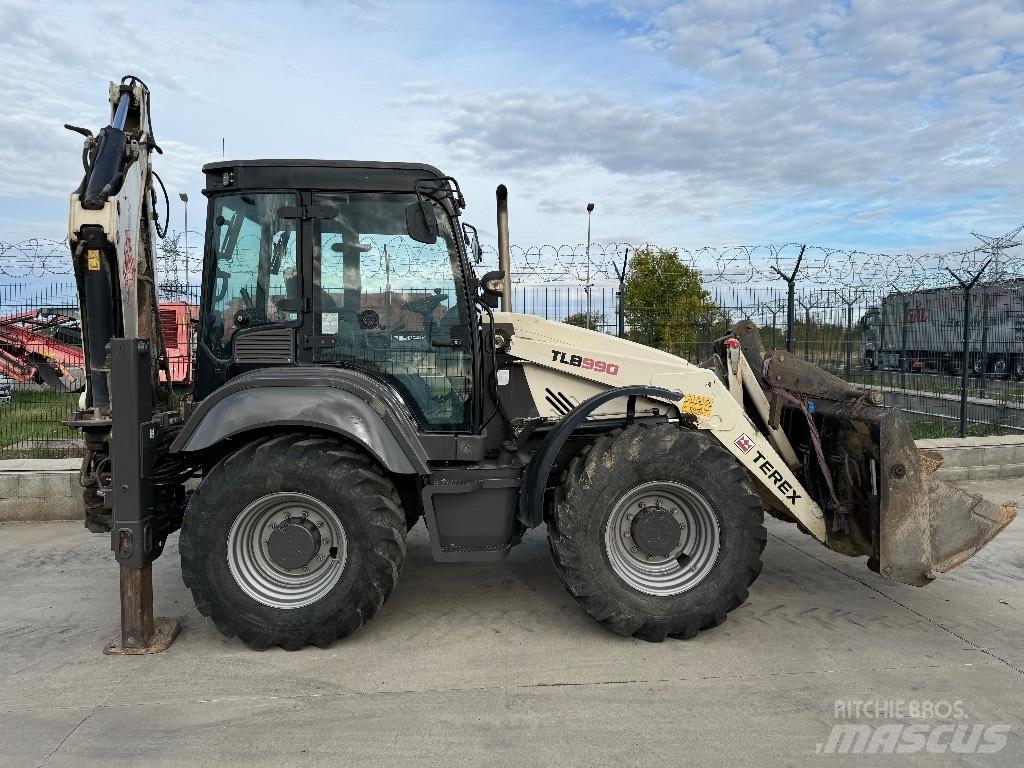 Terex TLB 990 Traktorgravere