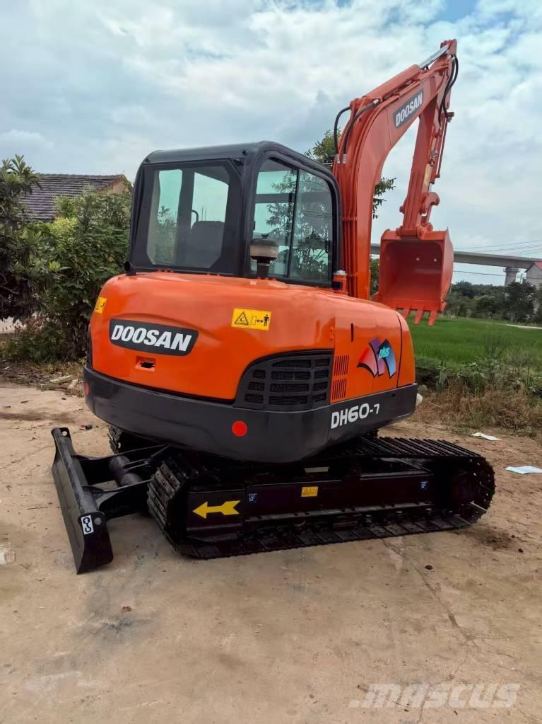 Doosan DH 60-7 Minigravere <7t