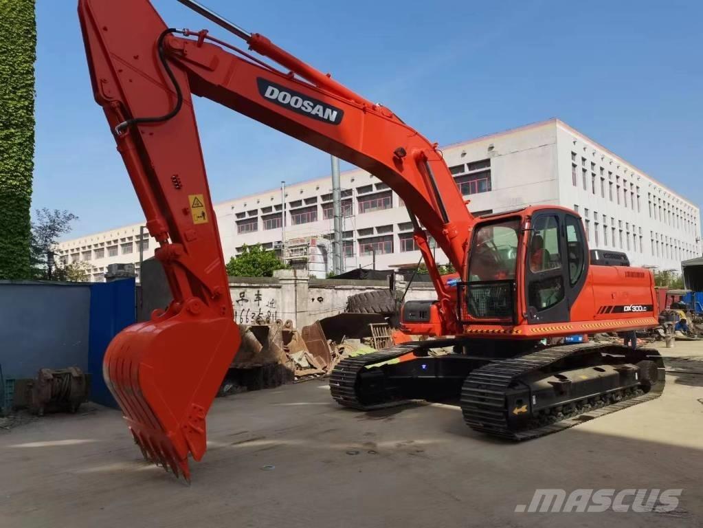 Doosan DX 300 Beltegraver