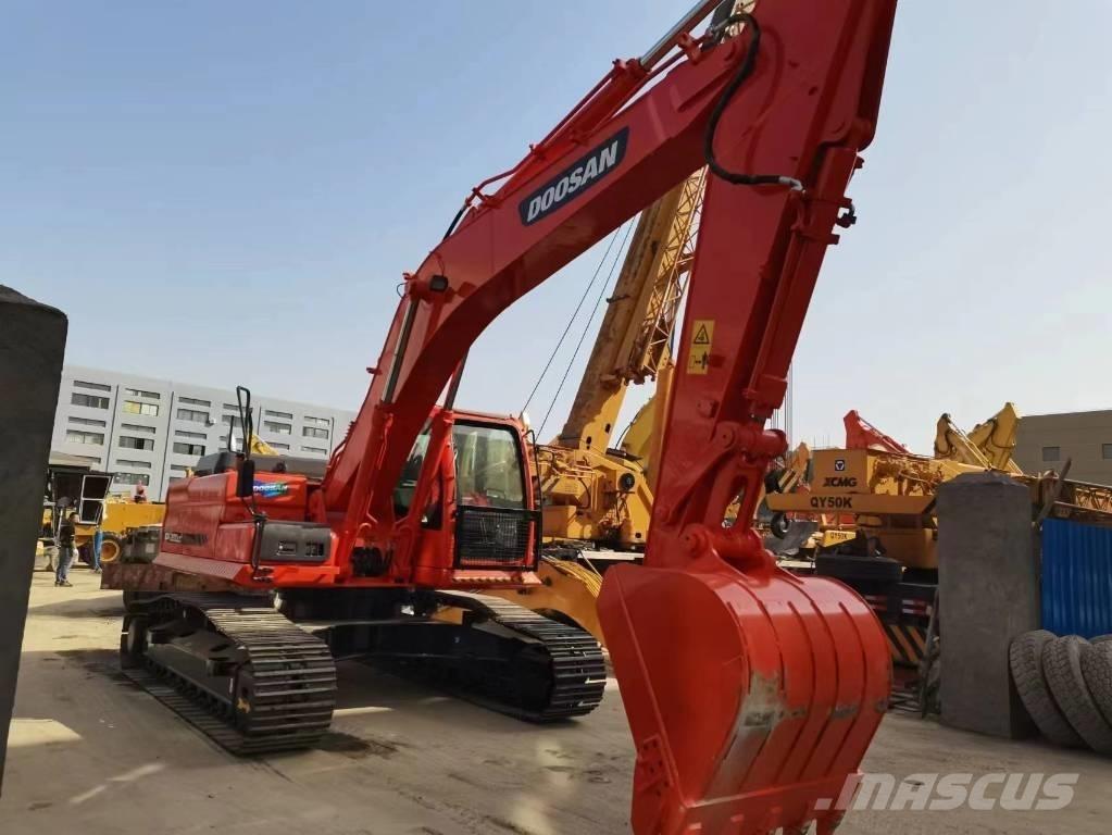 Doosan DX 300 Beltegraver