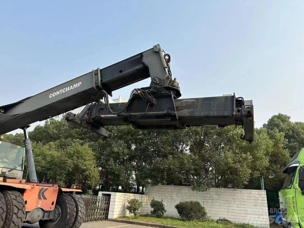 Kalmar M 517 Reachstackere