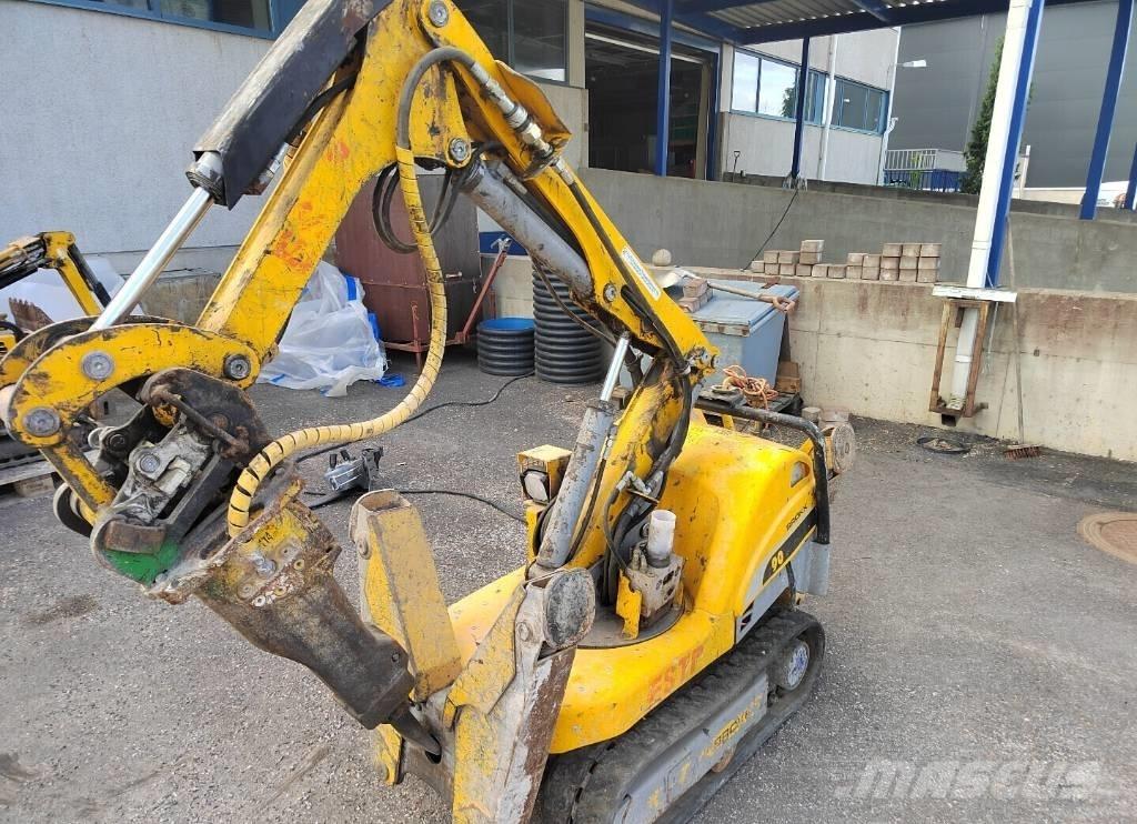 Brokk 90 Gravemaskiner for riving