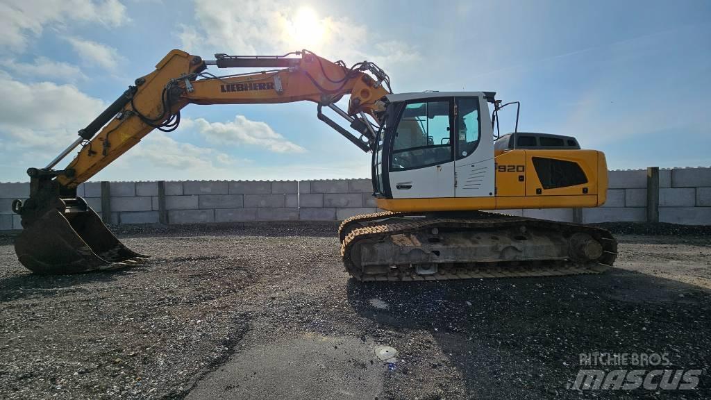 Liebherr R 920 LC Beltegraver