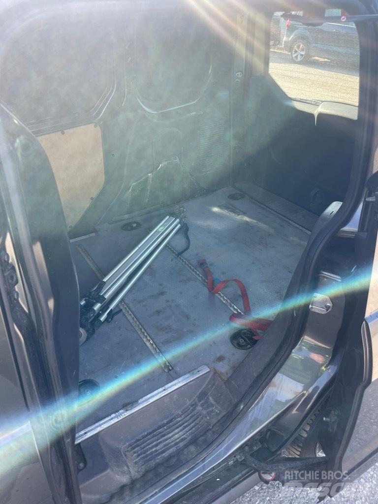 Ford Transit Lette lastebiler