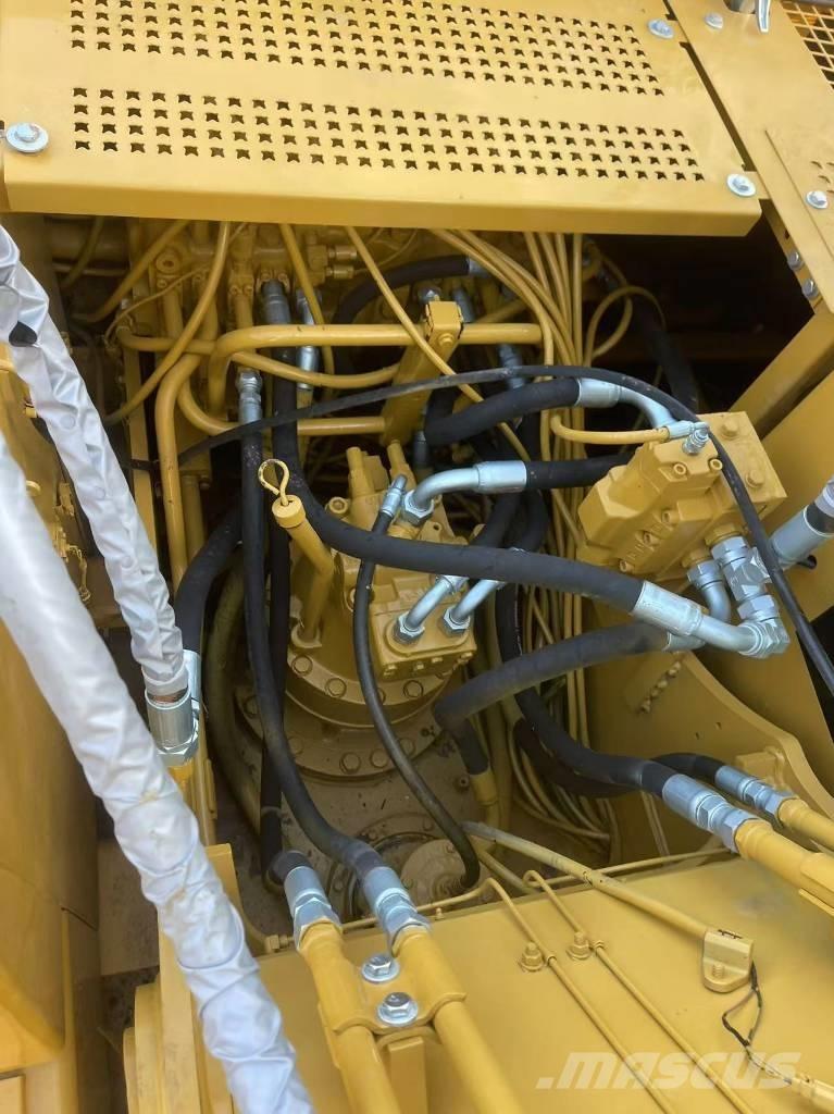 CAT 320 B Beltegraver