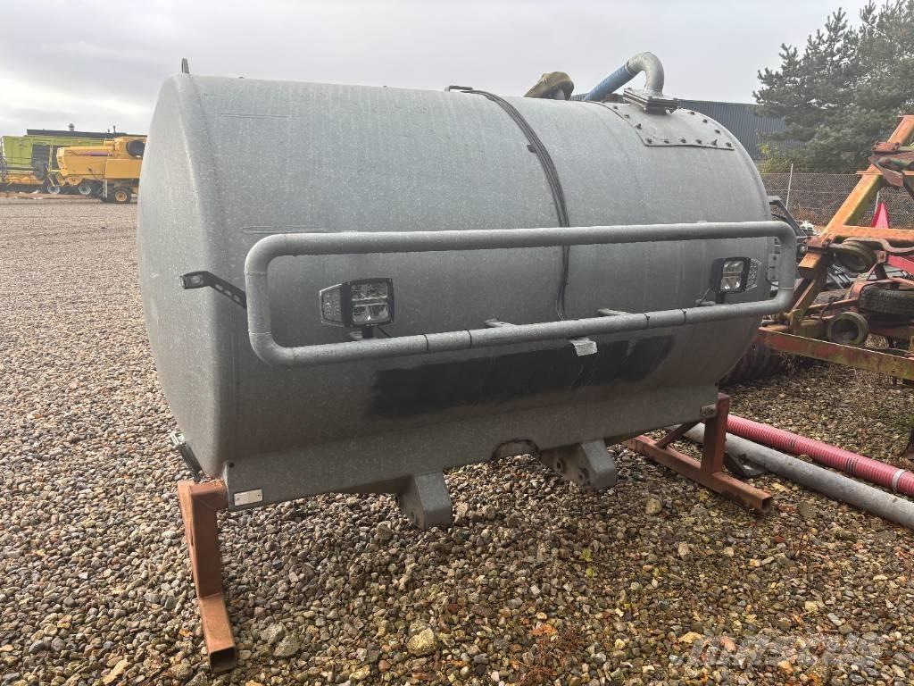 Harsø Fronttank Slamtanker