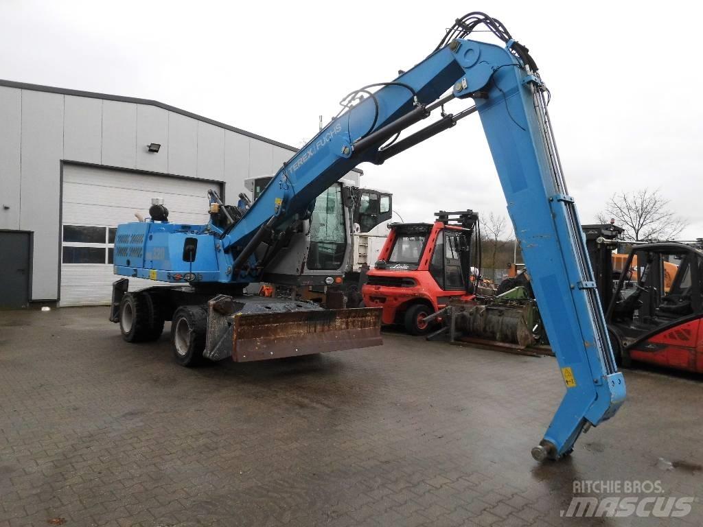 Fuchs MHL 320 Gravemaskiner for avfallshåndtering