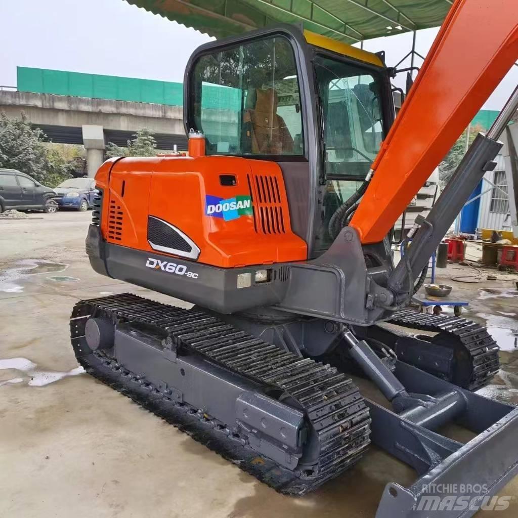 Doosan DX 60-9 C Beltegraver