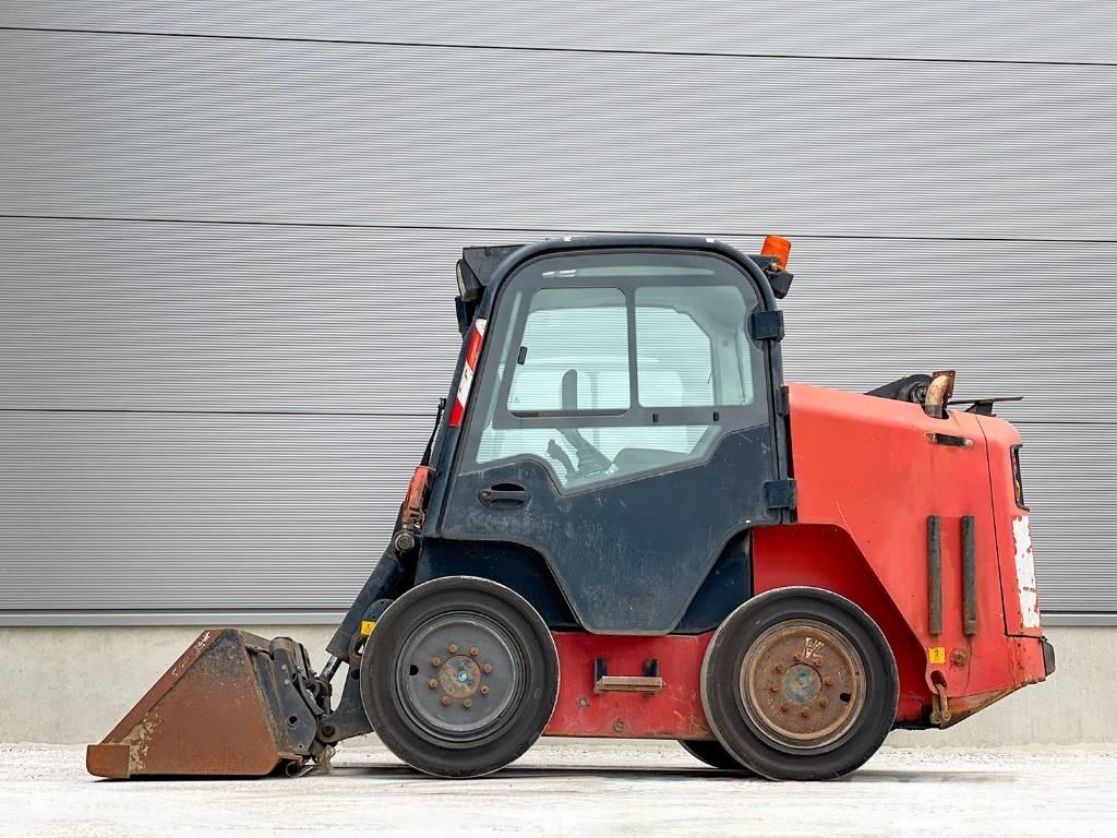 JCB R260 Kompaktlastere