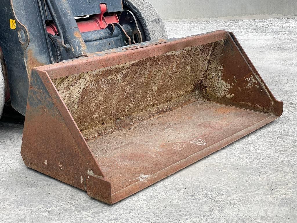 JCB R260 Kompaktlastere