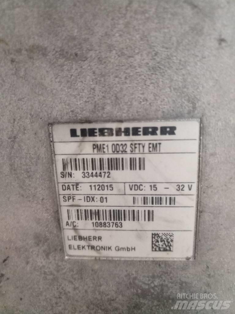 Liebherr R 916 LC Lys - Elektronikk