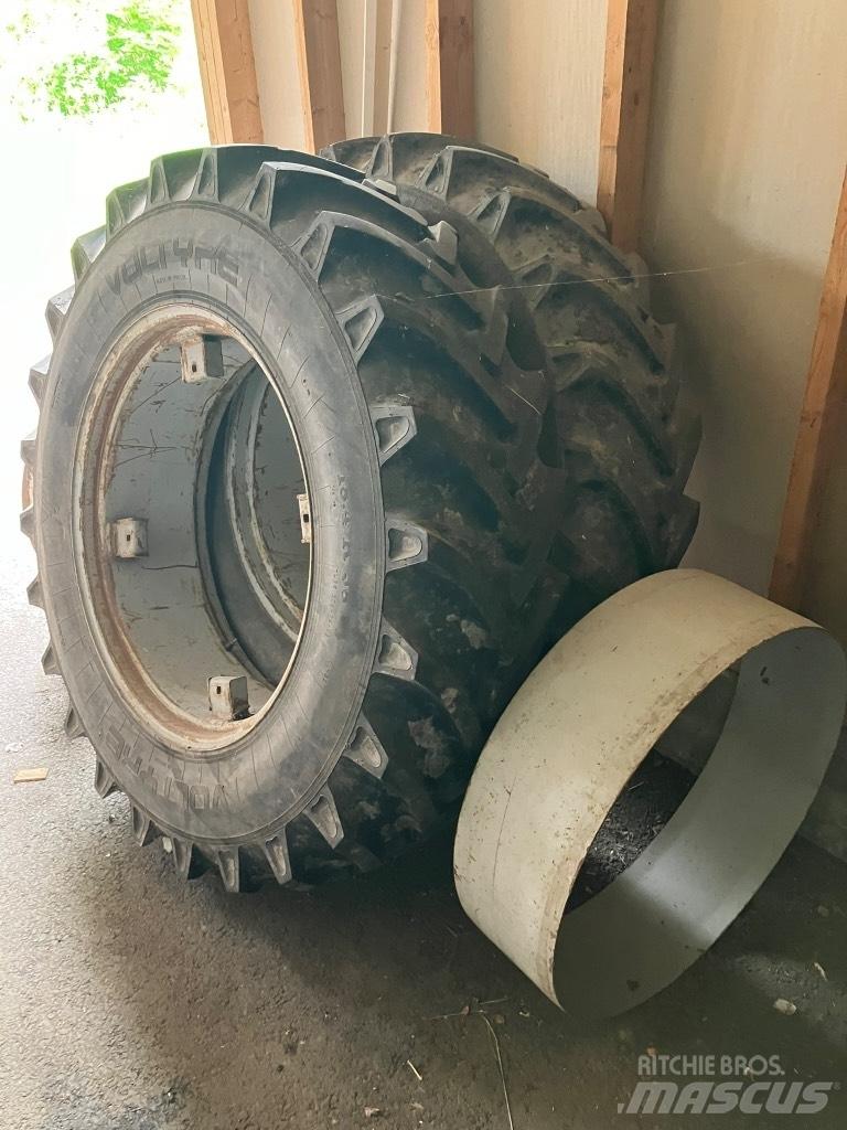  PARIPYÖRÄT 18.4R38 Dekk, hjul og felger