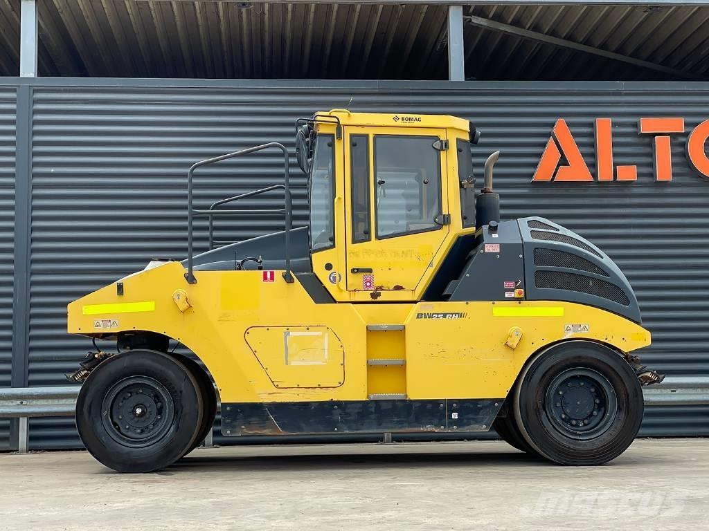 Bomag BW 25 RH Gummihjulsvalser