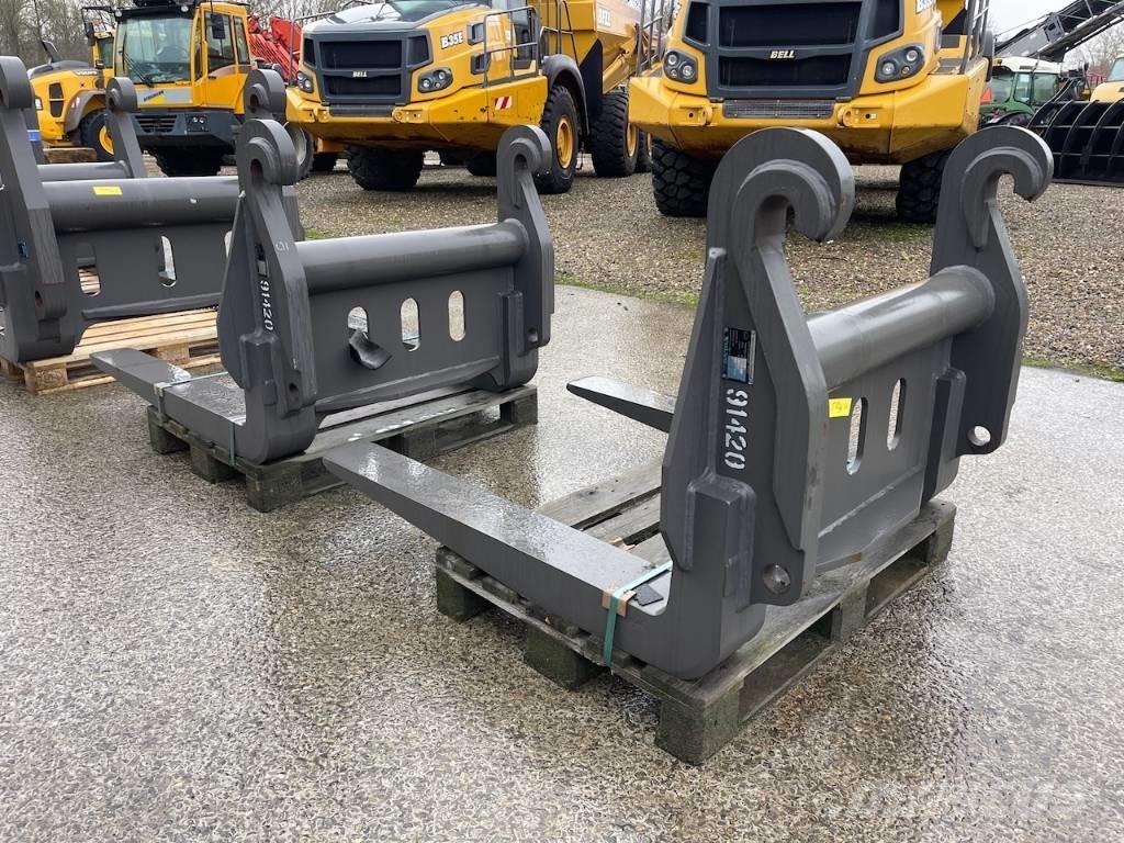 Volvo L 120 H Pallegafler