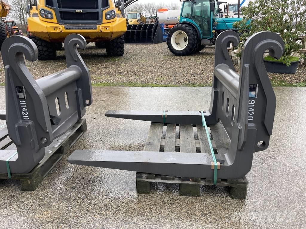 Volvo L 120 H Pallegafler