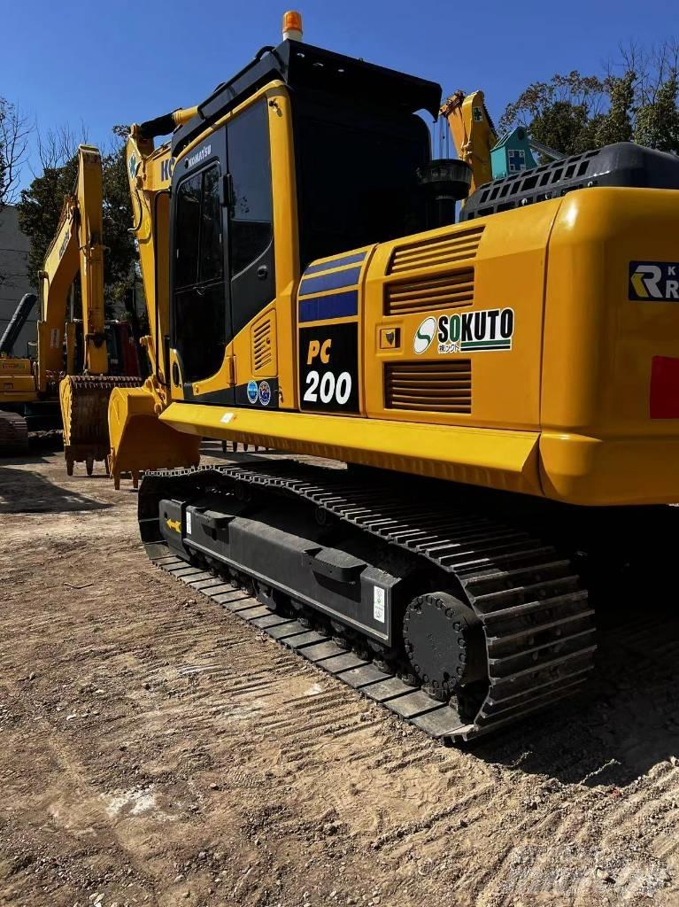 Komatsu PC 200-8N1 Beltegraver