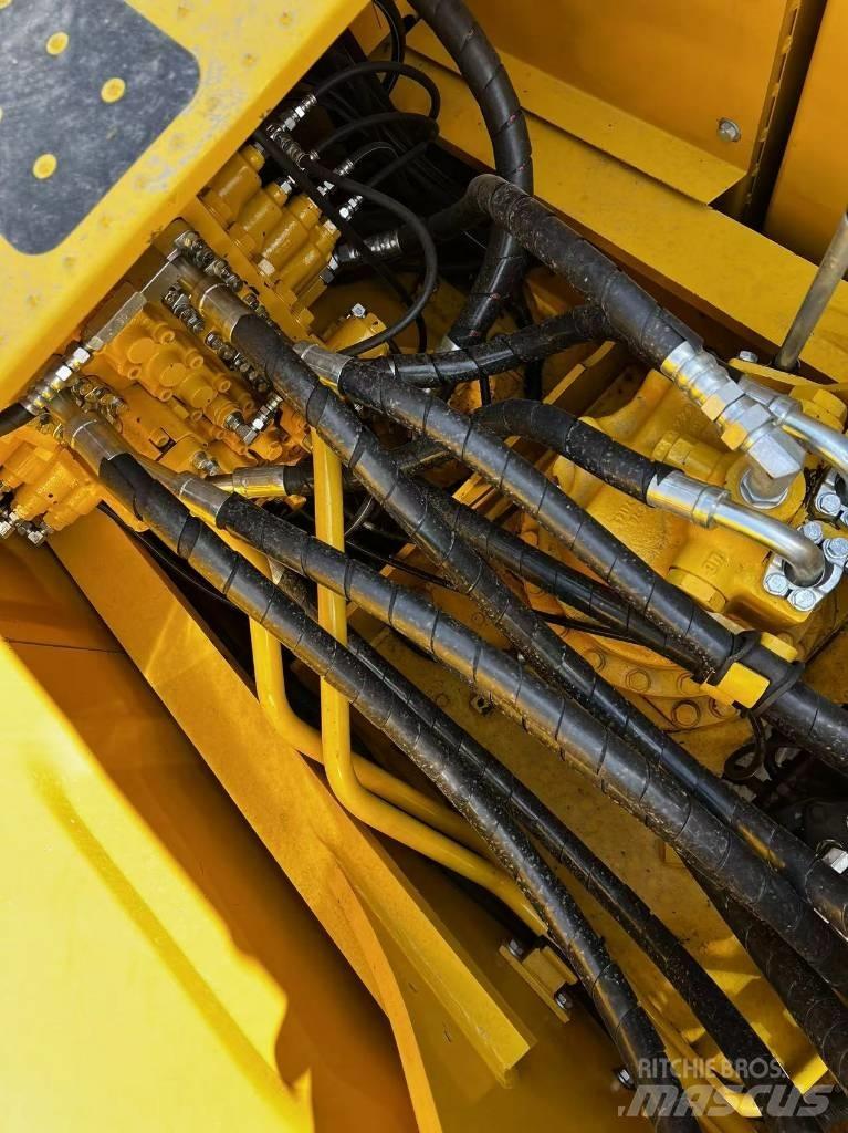 Komatsu PC 200-8N1 Beltegraver