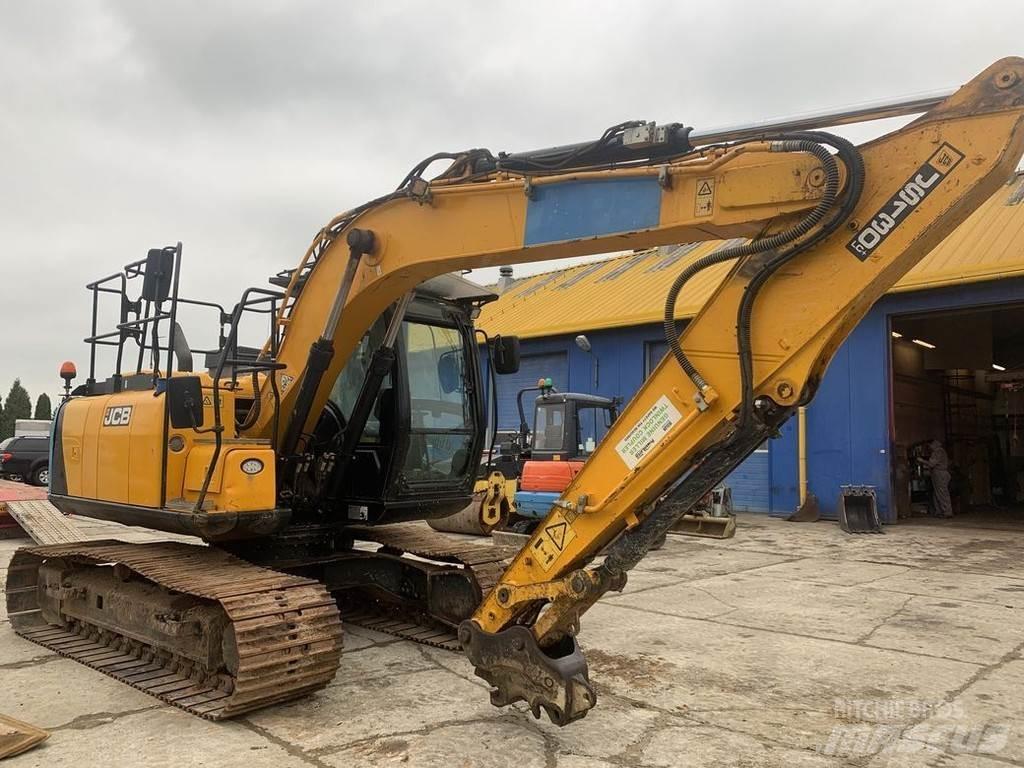 JCB JS130 Beltegraver